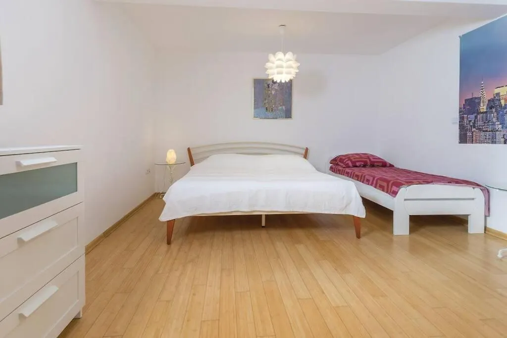 Apartment Vita Pula